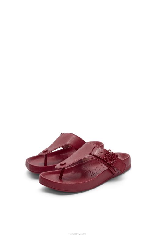 Loewe keçi derisinde kolay parmak arası sandalet 02600721 kadınlar bordo