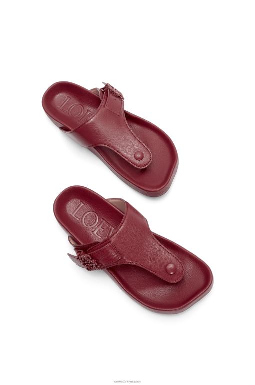 Loewe keçi derisinde kolay parmak arası sandalet 02600721 kadınlar bordo