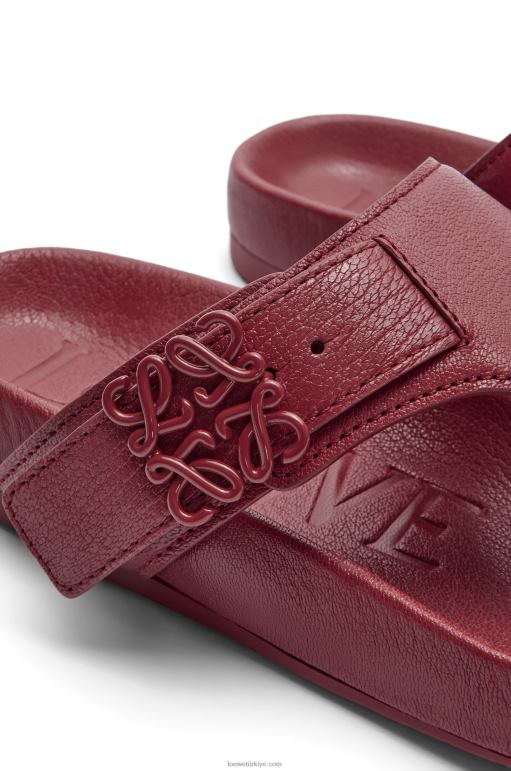 Loewe keçi derisinde kolay parmak arası sandalet 02600721 kadınlar bordo