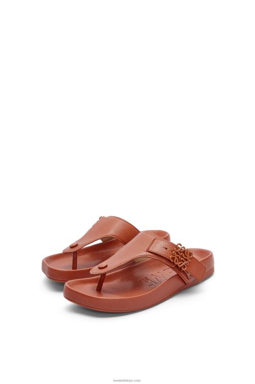 Loewe keçi derisinde kolay parmak arası sandalet 02600722 kadınlar bronzlaşmak