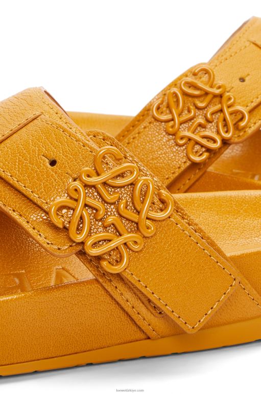 Loewe keçi derisinde kolay parmak arası sandalet 02600723 kadınlar okra