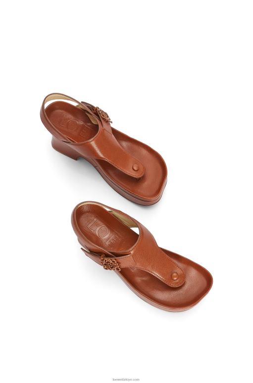 Loewe kuzu derisinde kolay düz şekil 02600682 kadınlar bronzlaşmak