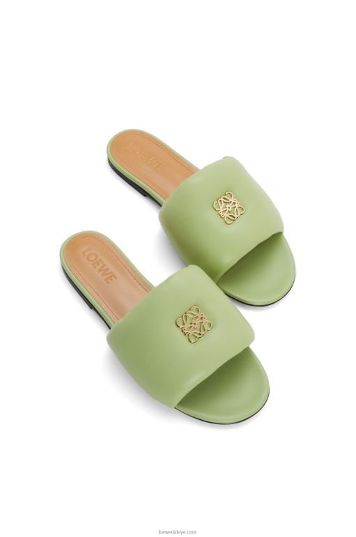 Loewe kuzu derisinden anagram yastıklı kaydırak 02600686 kadınlar soluk yeşil