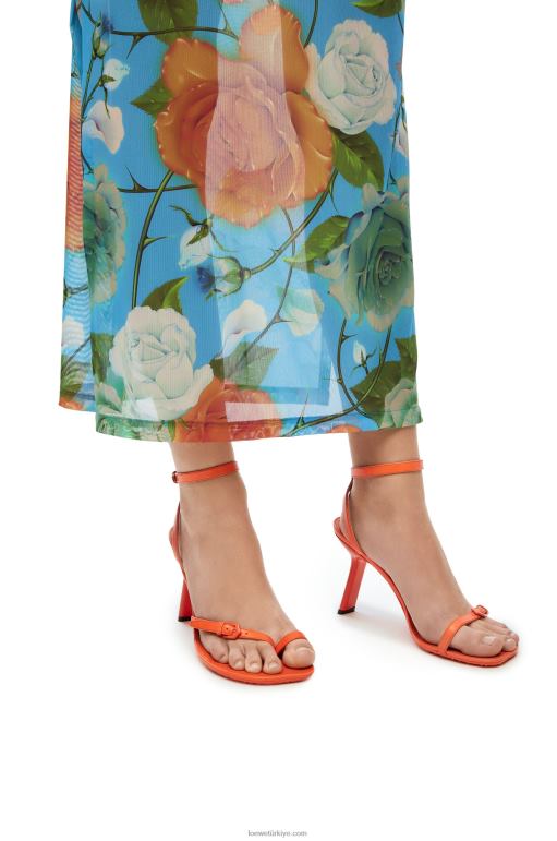 Loewe kuzu derisinden petal stiletto sandalet 02600674 kadınlar turuncu