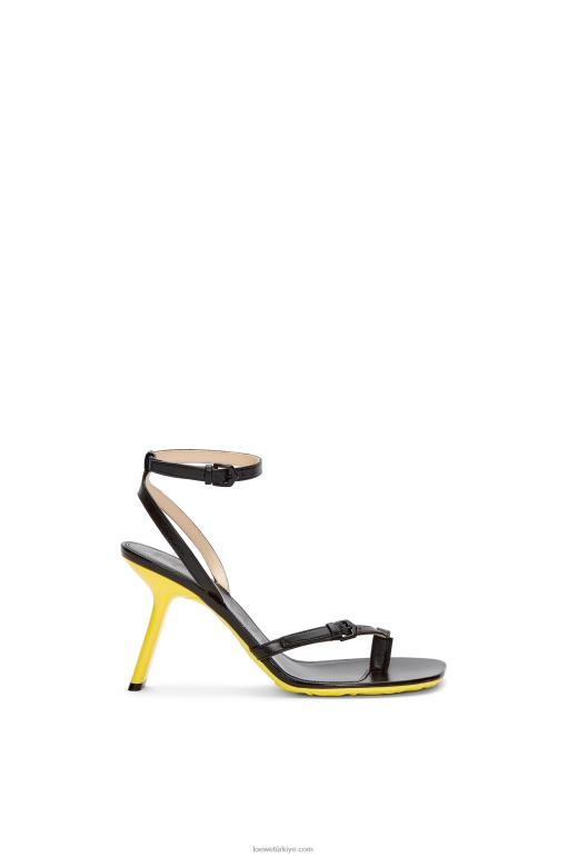 Loewe kuzu derisinden petal stiletto sandalet 02600677 kadınlar siyah