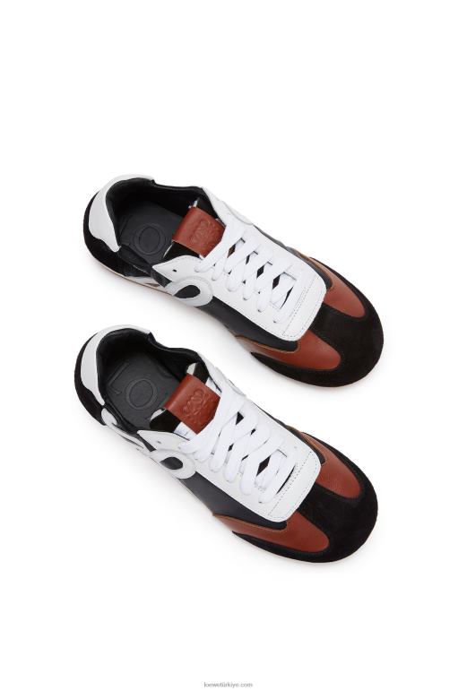 Loewe deri ve naylon bale koşucusu 02600669 kadınlar siyah beyaz