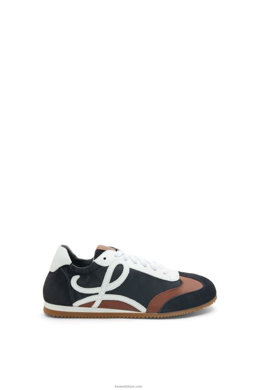 Loewe naylon ve dana derisinden bale koşucusu 02600667 kadınlar siyah beyaz