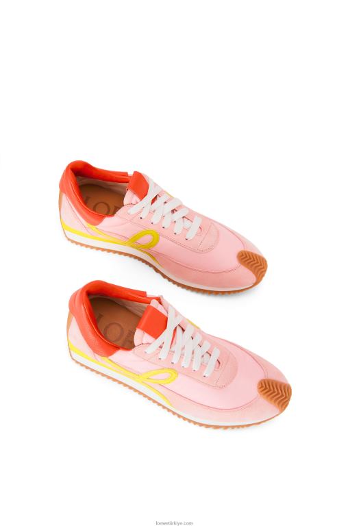 Loewe naylon ve süette akış koşucusu 02600654 kadınlar pembe/sarı