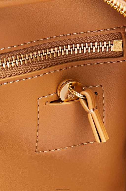 Loewe Nappa dana derisinde amazona 23 02600176 kadınlar sıcak çöl