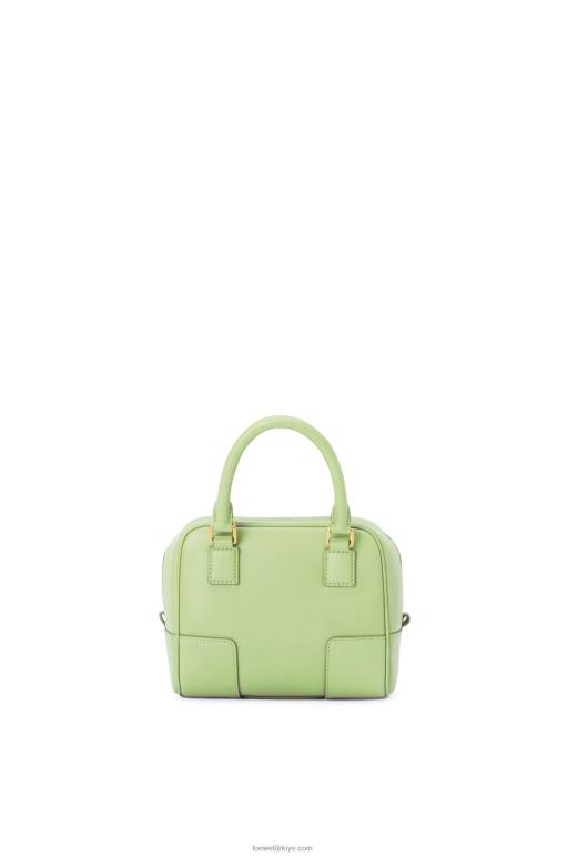 Loewe Nappa dana derisinden amazona 16 kare çanta 02600137 kadınlar açık soluk yeşil