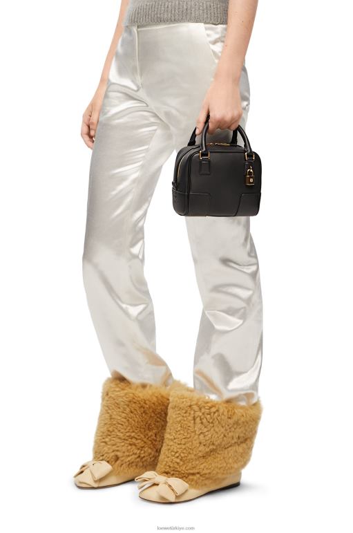 Loewe Nappa dana derisinden amazona 16 kare çanta 02600140 kadınlar siyah