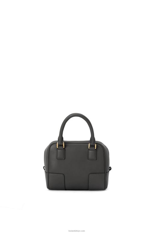 Loewe Nappa dana derisinden amazona 16 kare çanta 02600140 kadınlar siyah