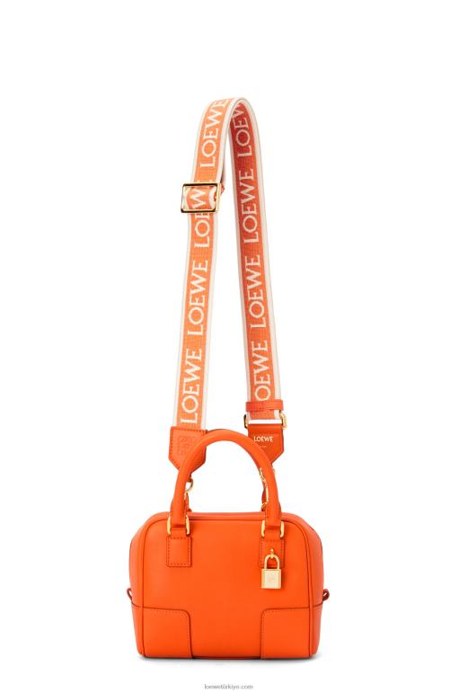 Loewe Nappa dana derisinden amazona 16 kare çanta 02600145 kadınlar turuncu