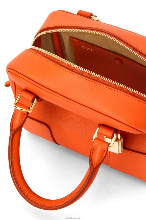 Loewe Nappa dana derisinden amazona 16 kare çanta 02600145 kadınlar turuncu