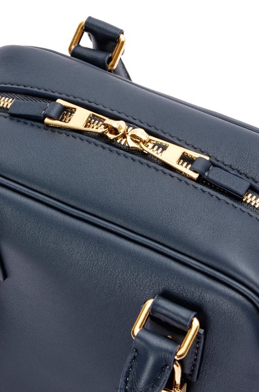 Loewe Nappa dana derisinden amazona 16 kare çanta 02600158 kadınlar oniks mavisi