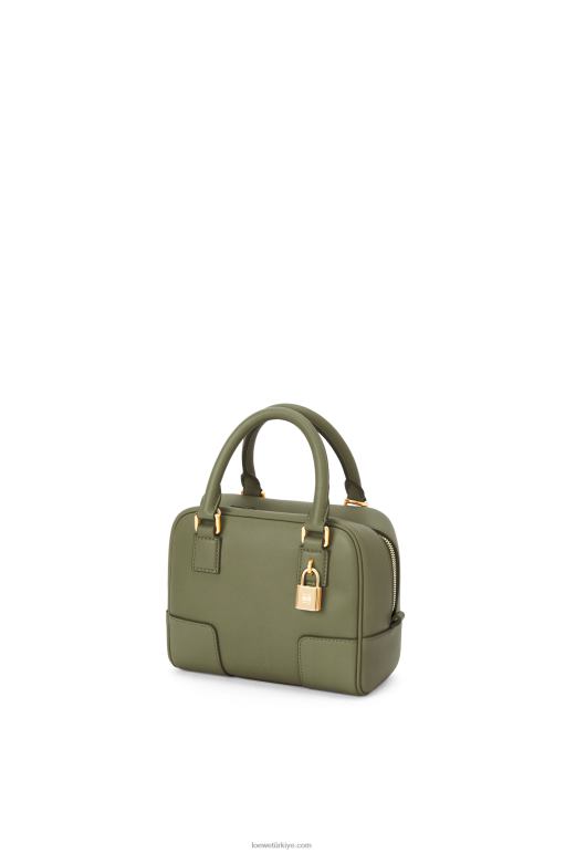Loewe Nappa dana derisinden amazona 16 kare çanta 02600165 kadınlar avokado yeşili