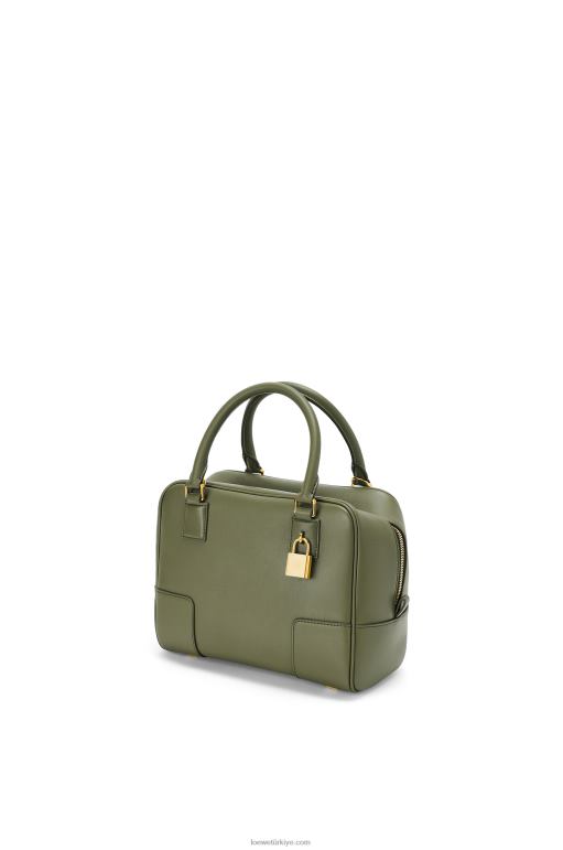 Loewe Nappa dana derisinden amazona 19 kare çanta 02600166 kadınlar avokado yeşili