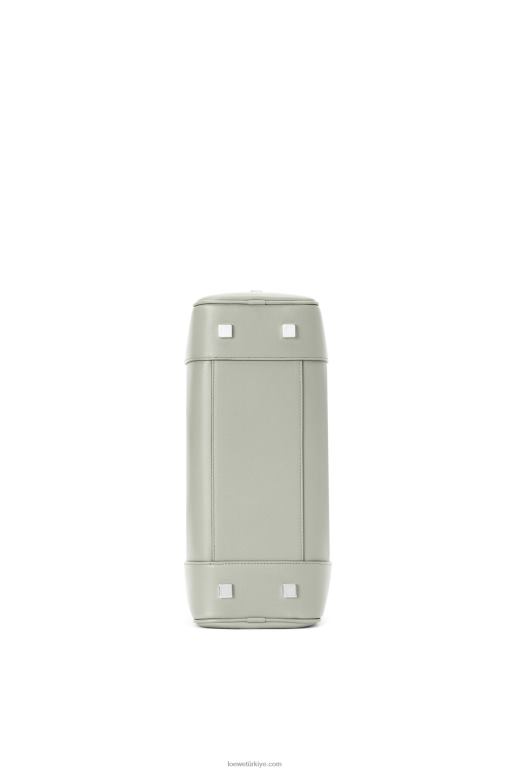 Loewe Nappa dana derisinden amazona 28 çanta 02600136 kadınlar kül grisi