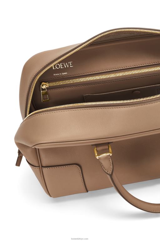 Loewe Nappa dana derisinden amazona 28 çanta 02600169 kadınlar vizon rengi