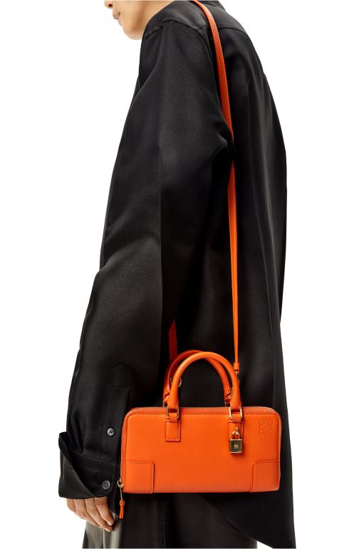 Loewe Nappa dana derisinden amazona kese 02600283 kadınlar turuncu