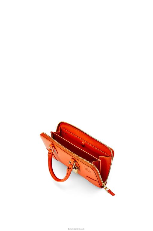 Loewe Nappa dana derisinden amazona kese 02600283 kadınlar turuncu