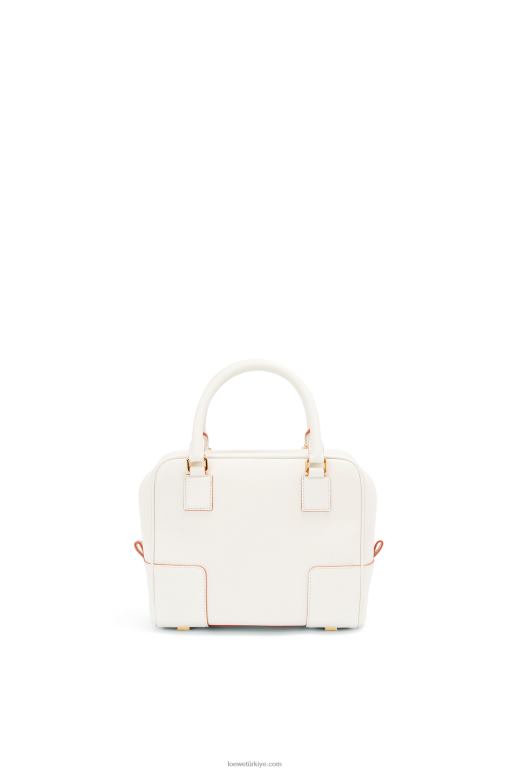 Loewe yumuşak damarlı dana derisinden amazona 19 kare çanta 02600152 kadınlar açık beyaz