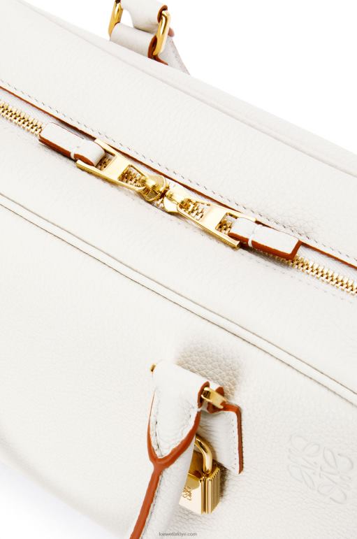 Loewe yumuşak damarlı dana derisinden amazona 23 çantası 02600151 kadınlar açık beyaz