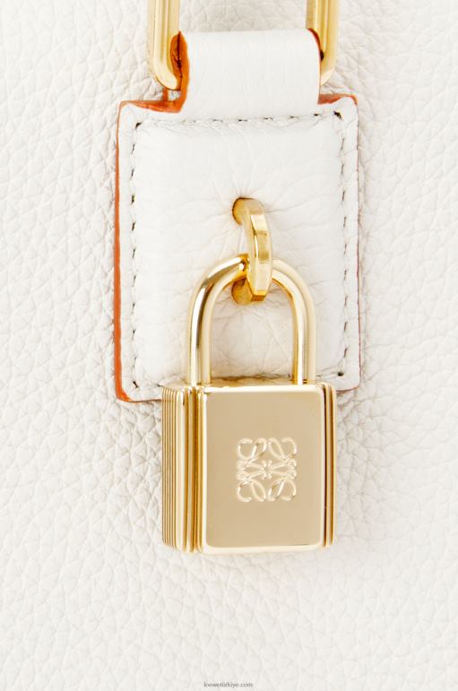 Loewe yumuşak damarlı dana derisinden amazona 23 çantası 02600151 kadınlar açık beyaz