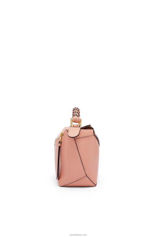 Loewe Nappa dana derisinden küçük yapboz kenarlı çanta 02600498 kadınlar tozlu pembe