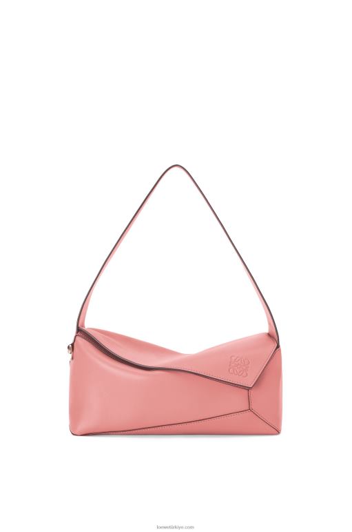 Loewe Nappa dana derisinden yapboz hobo çantası 02600437 kadınlar şeftali çiçeği