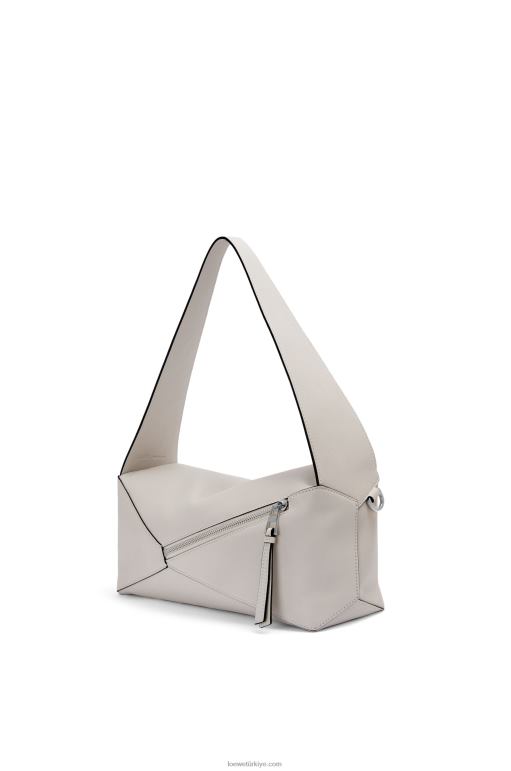 Loewe Nappa dana derisinden yapboz hobo çantası 02600438 kadınlar hayalet