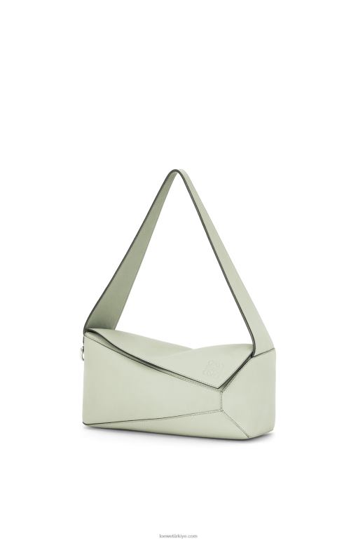 Loewe Nappa dana derisinden yapboz hobo çantası 02600457 kadınlar hafif seladonlar