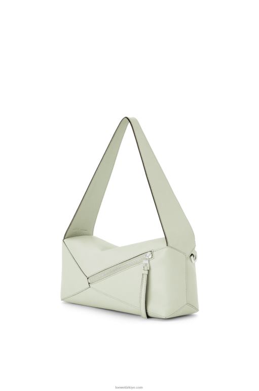 Loewe Nappa dana derisinden yapboz hobo çantası 02600457 kadınlar hafif seladonlar