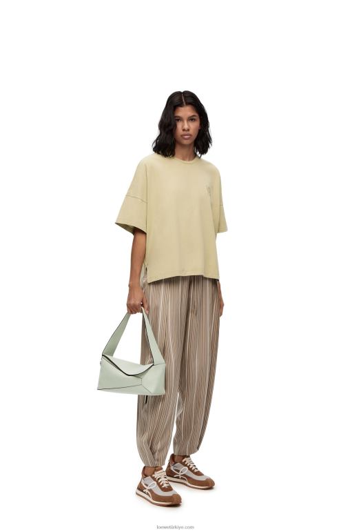 Loewe Nappa dana derisinden yapboz hobo çantası 02600457 kadınlar hafif seladonlar