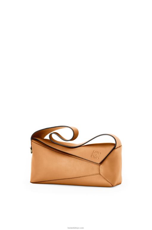 Loewe Nappa dana derisinden yapboz hobo çantası 02600473 kadınlar sıcak çöl