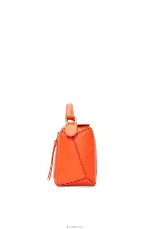 Loewe calcifer saten dana derisinden küçük yapboz çanta 02600441 kadınlar turuncu