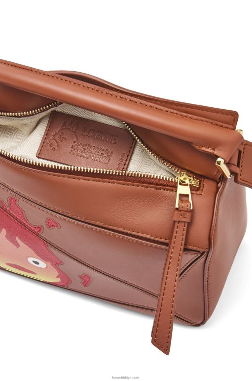Loewe calcifer saten dana derisinden küçük yapboz çanta 02600442 kadınlar pas