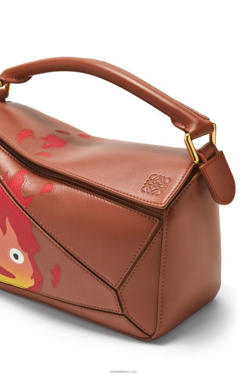 Loewe calcifer saten dana derisinden küçük yapboz çanta 02600442 kadınlar pas