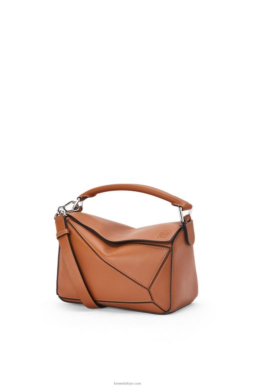 Loewe klasik dana derisinden küçük yapboz çanta 02600364 kadınlar bronzlaşmak