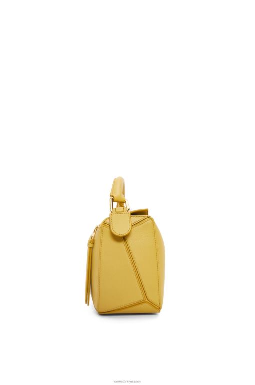 Loewe klasik dana derisinden küçük yapboz çanta 02600365 kadınlar parlak hardal