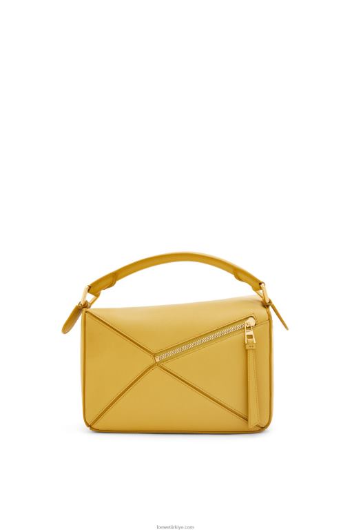 Loewe klasik dana derisinden küçük yapboz çanta 02600365 kadınlar parlak hardal