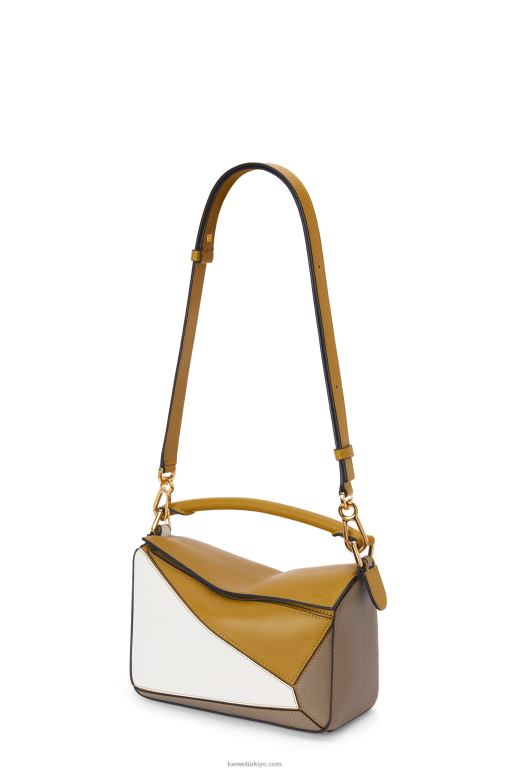 Loewe klasik dana derisinden küçük yapboz çanta 02600497 kadınlar koyu sarı/yumuşak beyaz