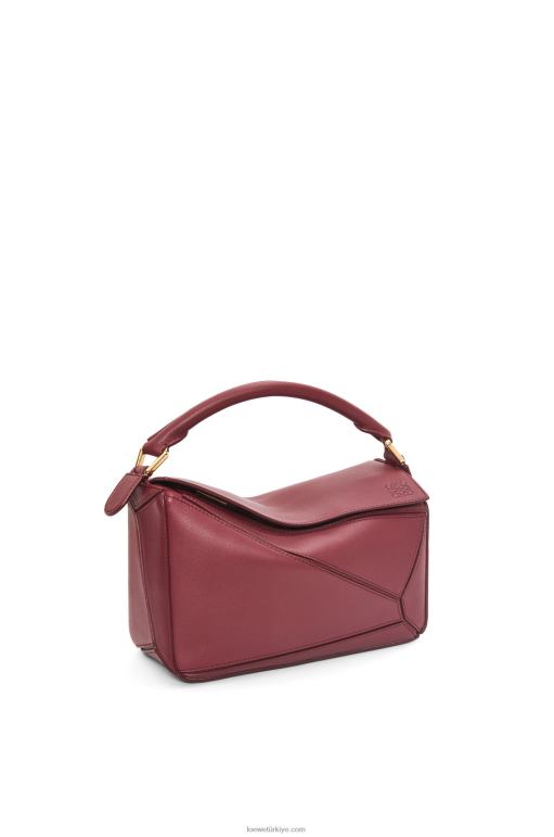 Loewe klasik dana derisinden küçük yapboz çanta 02600544 kadınlar yabani çilek