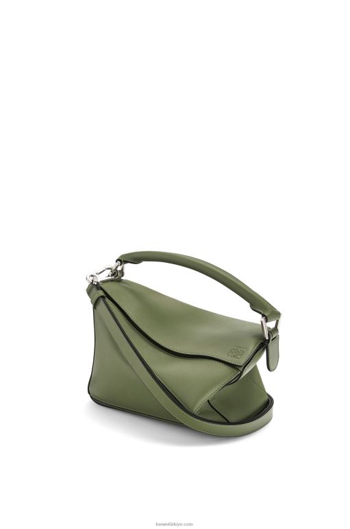 Loewe klasik dana derisinden küçük yapboz çanta 02600545 kadınlar avokado yeşili