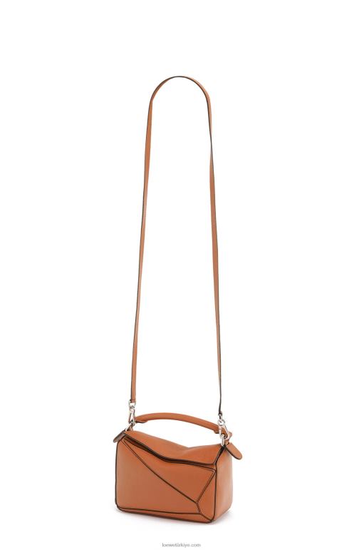 Loewe klasik dana derisinden mini yapboz çanta 02600214 kadınlar bronzlaşmak