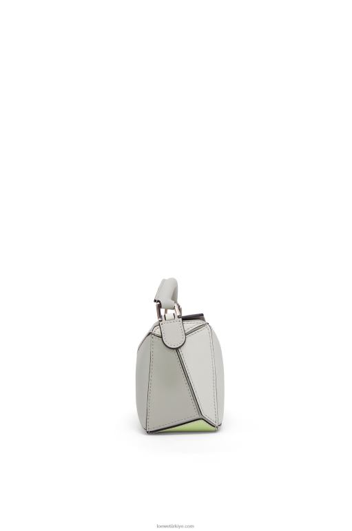 Loewe klasik dana derisinden mini yapboz çanta 02600257 kadınlar kül grisi/açık seladonlar