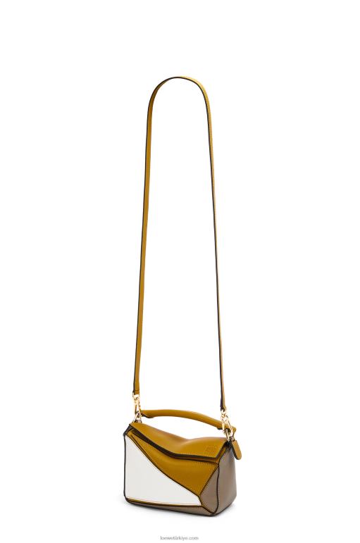 Loewe klasik dana derisinden mini yapboz çanta 02600277 kadınlar koyu sarı/yumuşak beyaz
