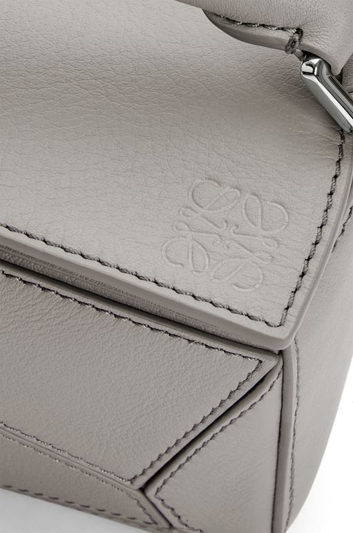 Loewe klasik dana derisinden mini yapboz çanta 02600314 kadınlar inci grisi
