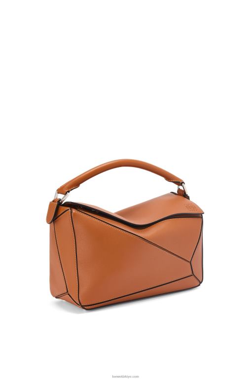 Loewe klasik dana derisinden yapboz çanta 02600487 kadınlar bronzlaşmak
