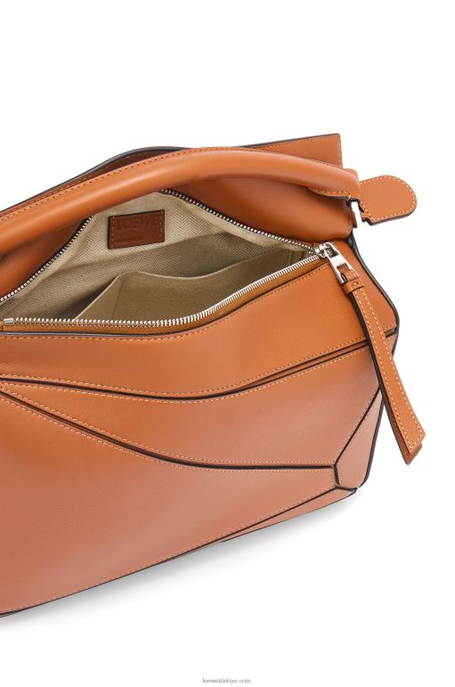 Loewe klasik dana derisinden yapboz çanta 02600487 kadınlar bronzlaşmak